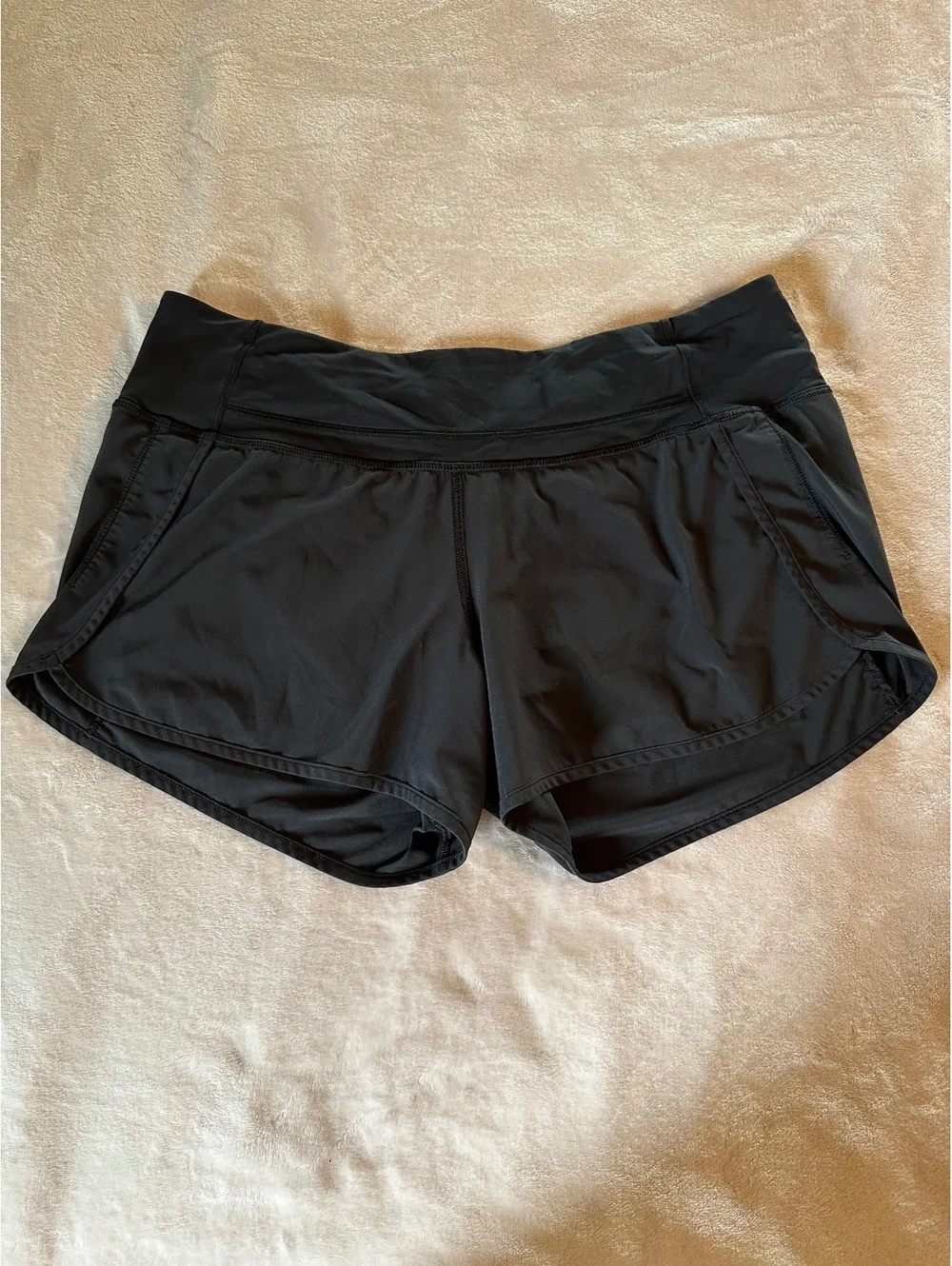 Lululemon Black Athletic Running Shorts with Back Zip Pocket – Size 10